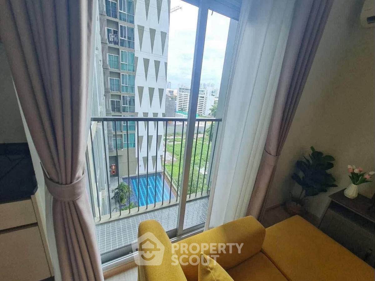 picture 300m To MRT Thailand Cultural Centre | 2-BR Noble Revolve Ratchada 2 (ID 3378741) - 2/7