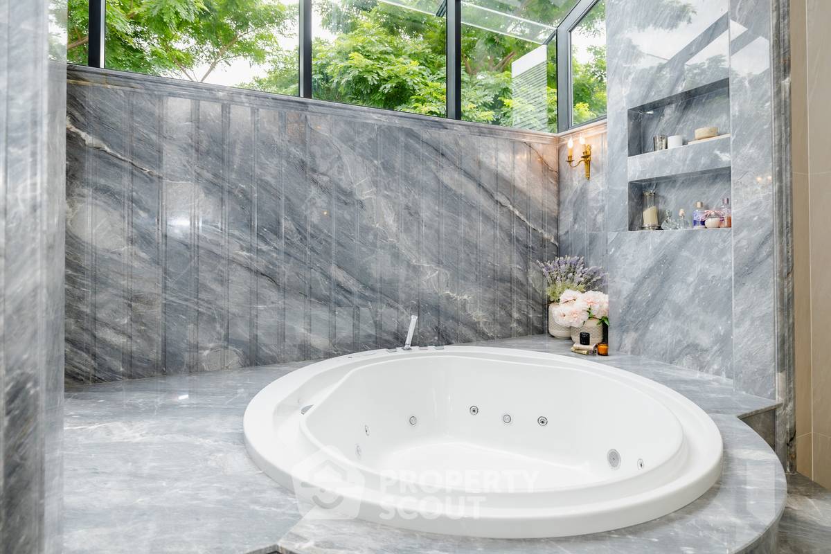 รูป บ้าน 5-ห้องนอน ที่ นาราสิริ พหล วัชรพล ใน ท่าแร้ง (ID 3375105) - รูปที่ 39/42