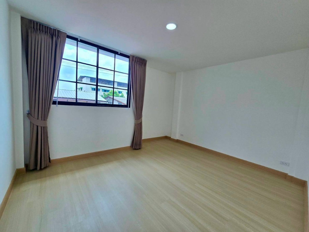 รูป ทาวน์โฮม3ชั้น ตกแต่งใหม่ ทำเลดี ม.ซิตี้ทาวน์โฮม ถ.ลาดพร้าว80 แยก26 วังทองหลาง เฟอร์นิเจอร์สวย พร้อมอยู่ - รูปที่ 16/21