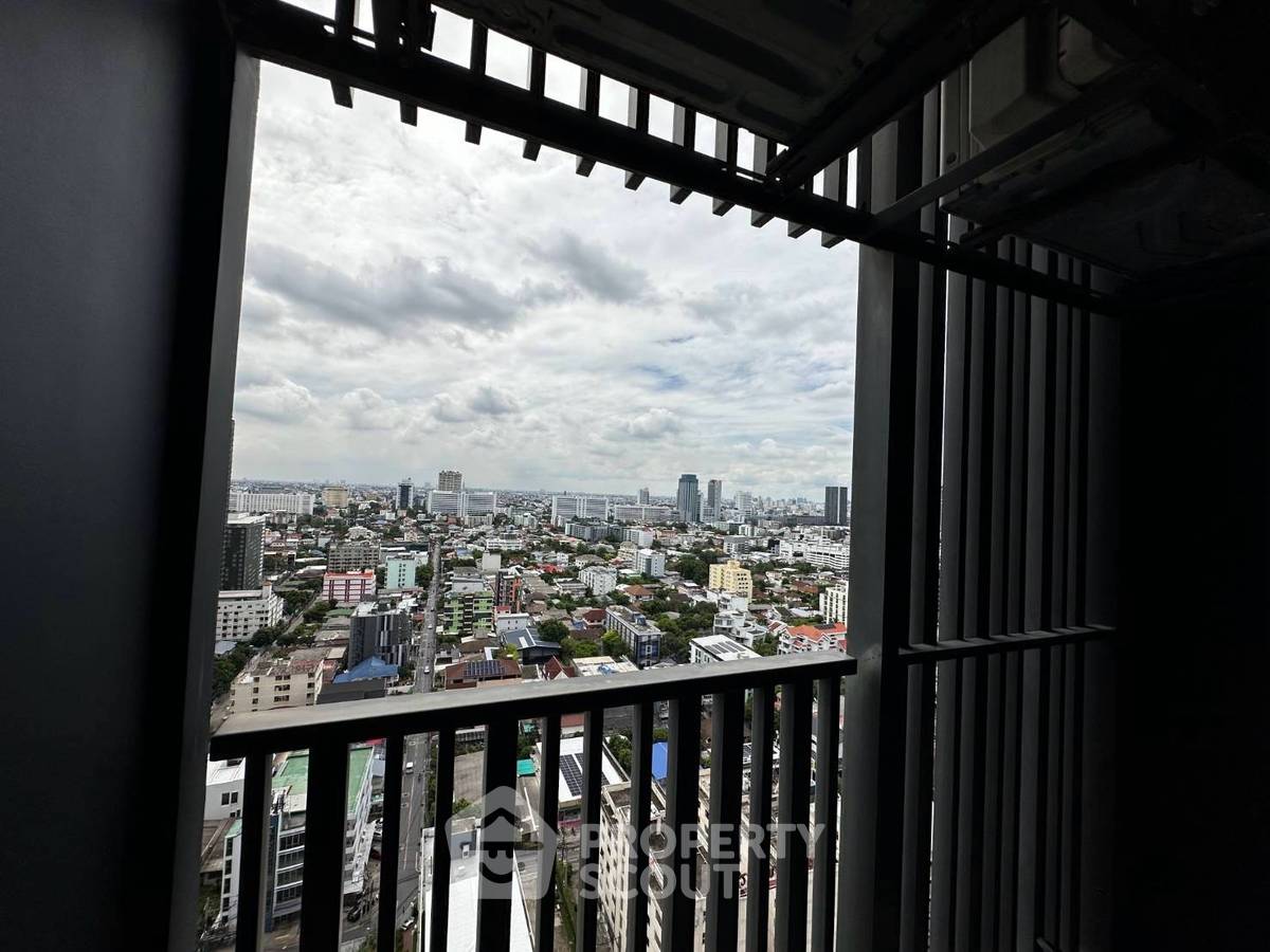 รูป ใกล้ BTS ห้าแยกลาดพร้าว 100 เมตร คอนโด 1 ห้องนอน Life Ladprao ขาย (ID 3378757) - รูปที่ 8/9