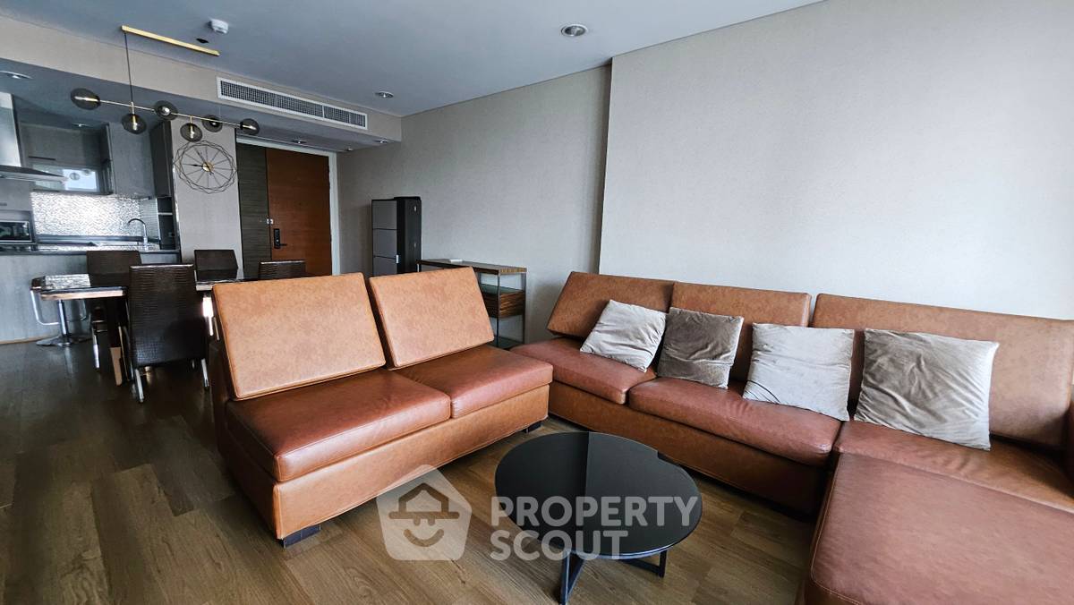 picture 2-BR Condo at Fullerton Sukhumvit near BTS Ekkamai (ID 2262904) - 4/32