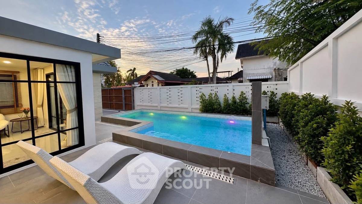 รูป บ้าน 3 ห้องนอน ขนาด 200 ตารางเมตร สำหรับขายใน Areeya Villa พัทยา (ID 3377808) - รูปที่ 20/24