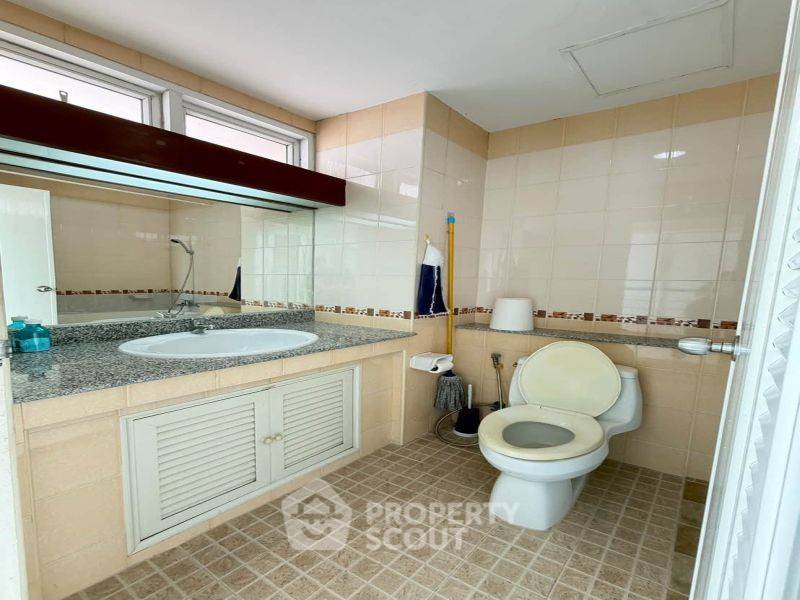 picture 1-BR Condo For Sale | 50 Sqm At Sriracha Condoview (ID 3378419) - 6/8
