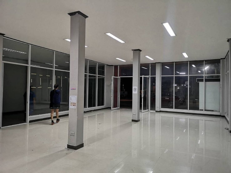 รูป ขายอาคารสำนักงาน 3 ชั้น พท.ใช้สอย 650 ตรม. ที่ดิน 60 ตรว. ติดถนนใหญ่ ต.บึง อ.ศรีราชา จ.ชลบุรี ใจกลางเชื่อมระหว่างนิคมหลายแห่ง - รูปที่ 6/8