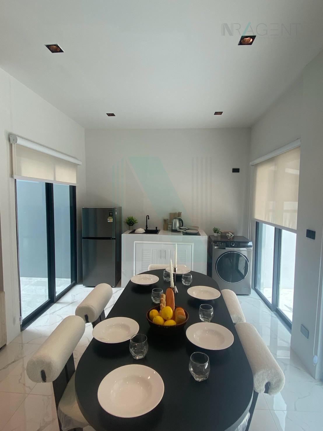 ให้เช่าทาวน์โฮม 5 ห้องนอน 235 ตร.ม. 28.1 ตร.ว. 89 เรสซิเดนซ์ รัชดา - พระราม 9