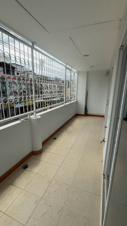 รูป โปรโมชั่นอยู่ฟรี 1 เดือน ก่อนเข้าเผื่อรีโนเวท บ้านพาณิชย์เส้นพัทยากลาง 10ห้องนอน 10ห้องน้ำ 5ชั้น - รูปที่ 59/88