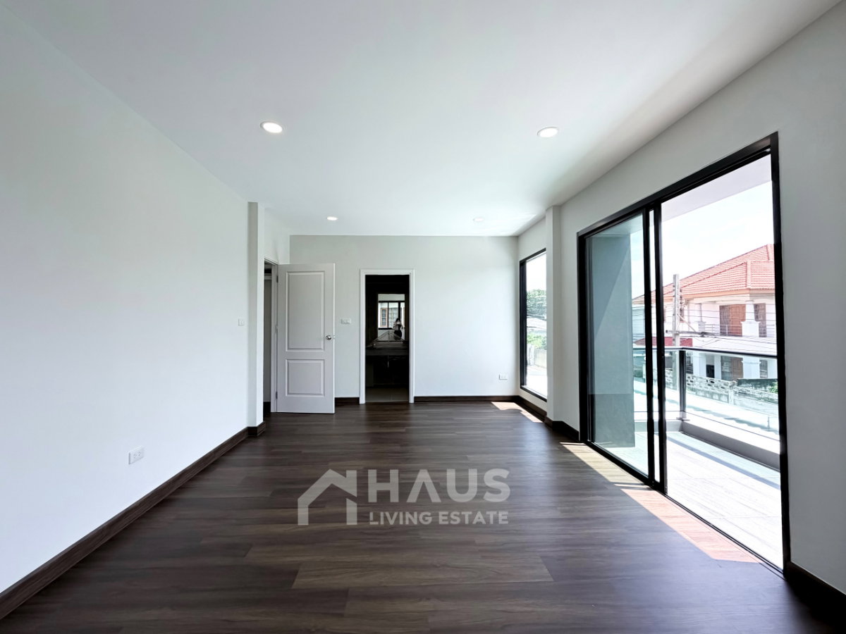 picture Chonlada Bangbuathong / 3 Bedrooms #HBBT001 - 12/22