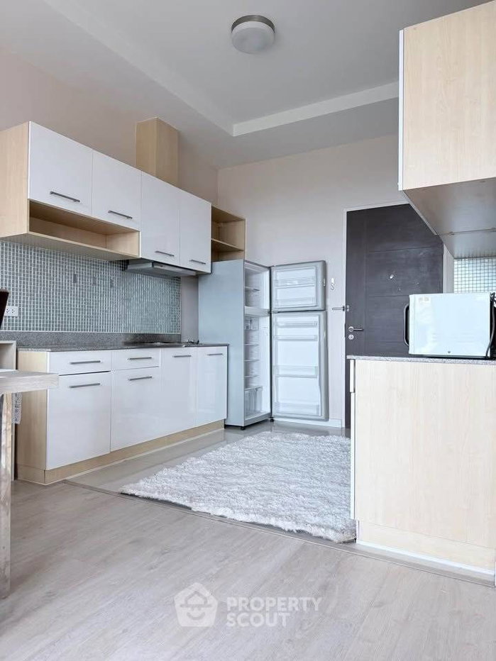 picture 2-BR Condo at My Hip Condo close to KhumKhanToke (ID 3386182) - 12/12