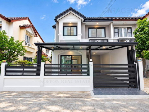 📌 ขายทาวน์เฮาส์ โครงการ อักษรา บางบัวทอง 2 ชั้น 3 ห้องนอน 2 ห้องน้ำ