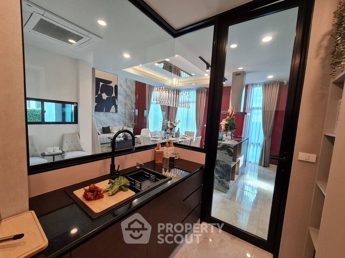 รูป บ้าน 4-ห้องนอน ที่ เดอะ มาสเตอร์ ราชพฤกษ์-สะพานมหาเจษฎาบดินทร์ฯ ใน บางกร่าง (ID 3378689) - รูปที่ 7/28