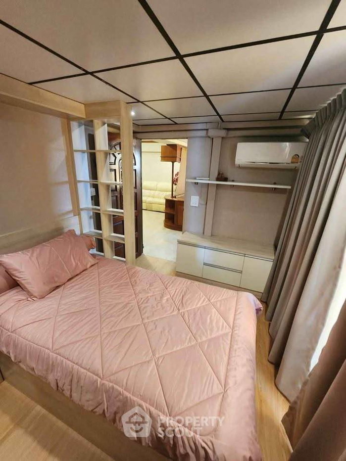 picture 2-BR Condo For Sale At Baan Ratchada, Wang Thonglang (ID 3381815) - 9/26