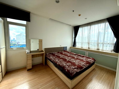 Condos for rent : TC Green Rama 9 TC Green Rama 9