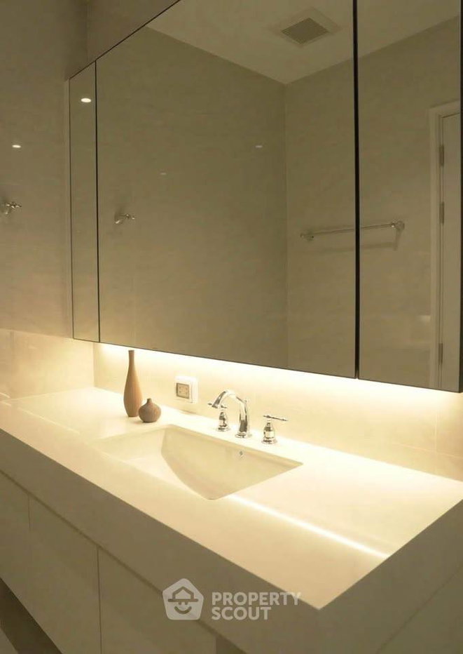 picture 1-BR Condo at Muniq Langsuan near BTS Ratchadamri (ID 3383426) - 11/14