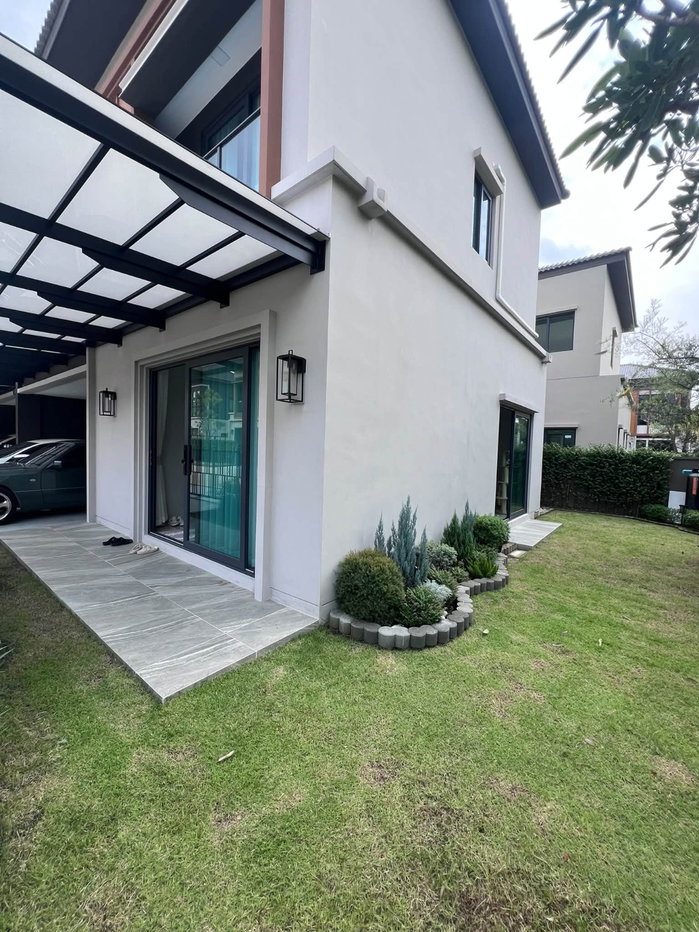 รูป ให้เช่าบ้านเดี่ยว : GRANDE PLENO กรุงเทพกรีฑา 4 ห้องนอน 4 ห้องน้ำ มีพื้นที่สวน เฟอร์ครบพร้อมอยู่ ใกล้ Nirvana PORCH - รูปที่ 18/20
