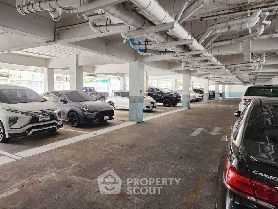 picture 2-BR Condo For Sale At Baan Ratchada, Wang Thonglang (ID 3381815) - 22/26