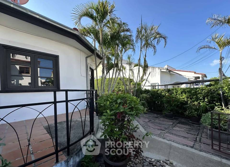 รูป บ้าน 3-ห้องนอน ที่ เขาน้อยวิลเลจ ใกล้ เมืองหัวหิน (ID 3384954) - รูปที่ 10/21