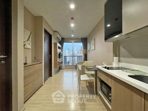 คุ้มค่า 1 ห้องนอน ชั้น 32 Rhythm Sathorn ใกล้ BTS สะพานตากสิน (ID 3381968)