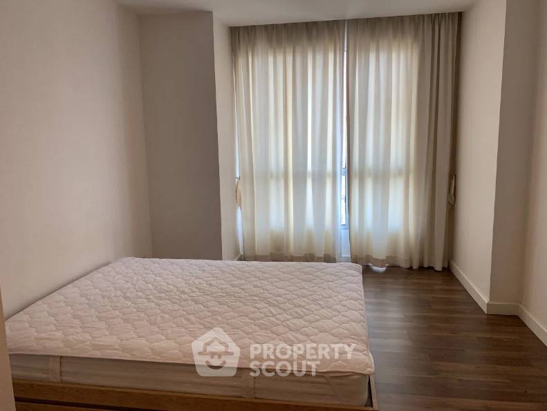 รูป คอนโด 1-ห้องนอน ที่ เดอะ รูม สาทร-ตากสิน ใกล้ BTS โพธิ์นิมิตร (ID 3385163) - รูปที่ 1/5