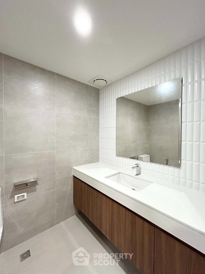 picture Spacious 2-BR 158 Sqm At Riverine Place, Nonthaburi (ID 3384590) - 37/40