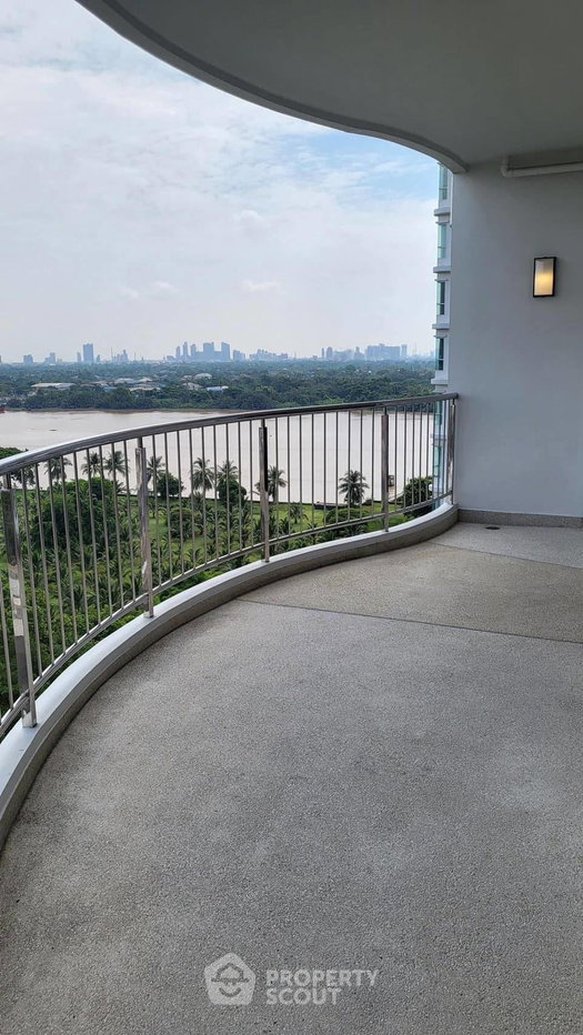 picture Spacious 2-BR 128 Sqm Condo At Supalai Riva Grande (ID 1985453) - 8/10