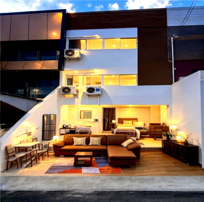 เช่าทาวน์โฮม กรุงเทพมหานคร : เปิดซิงใหม่ 4นอน 7A/C MRT บางซ่อน 490 ม. ประชาชื่น จตุจักร ให้เช่าทาวน์โฮม 3ชั้น 4น้ำ  360ตร.ม. พร้อมเฟอร์ฯ เครื่องใช้ไฟฟ้าครบครัน