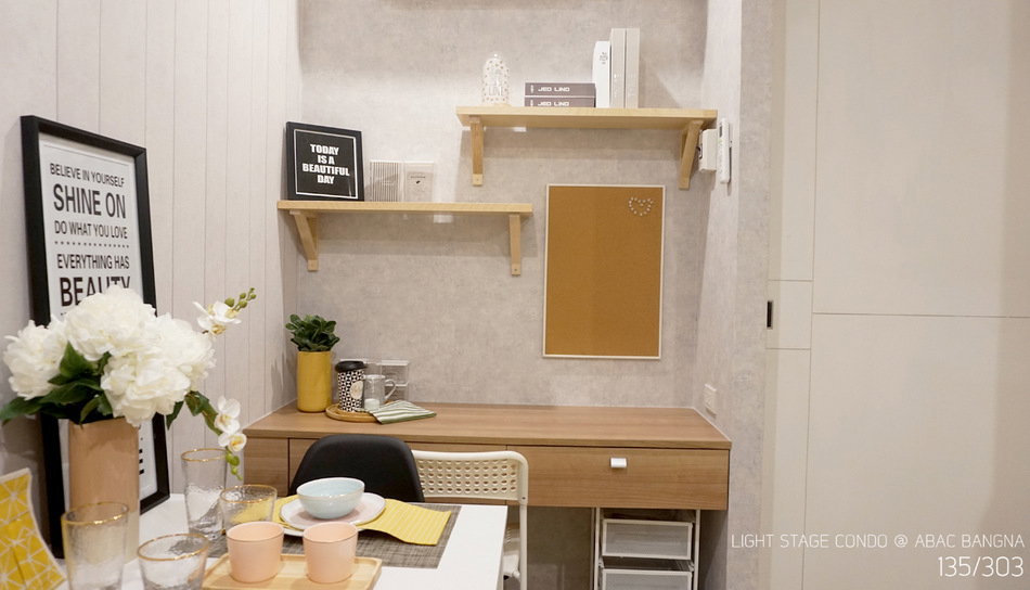picture Call : 061-554-2463 / Light Stage Condominium 30 sq.m 1 Bed 3rd floor, Facing East, Fully furnished - 5/11