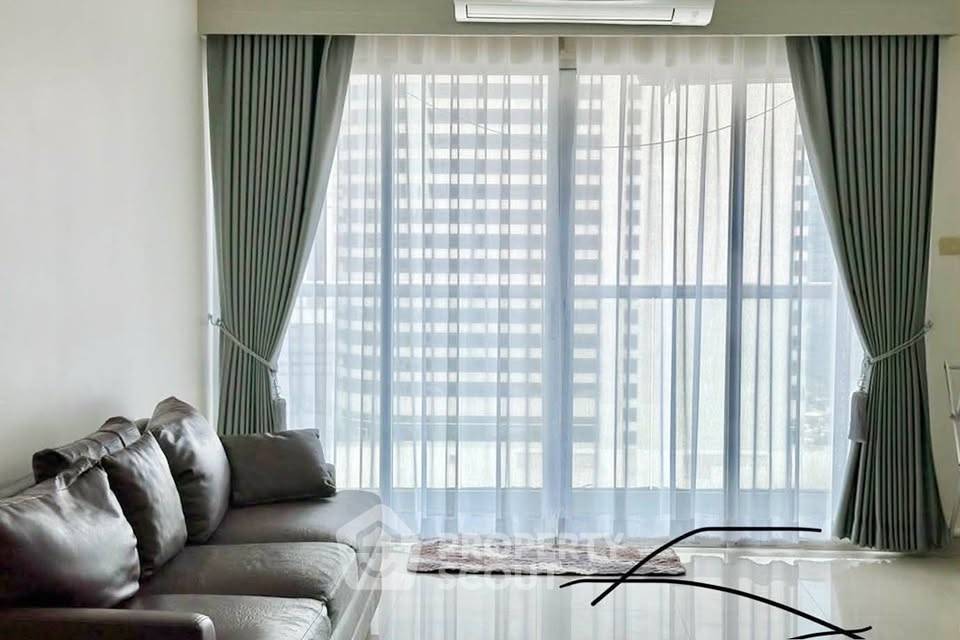 picture 60m From BTS Saint Louis | 1-BR Silom Suite Condominium (ID 3384366) - 2/12