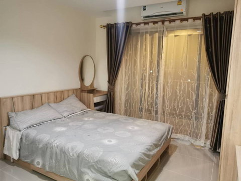 Fully furnished room for rent , near ARL and MRT Huamak station