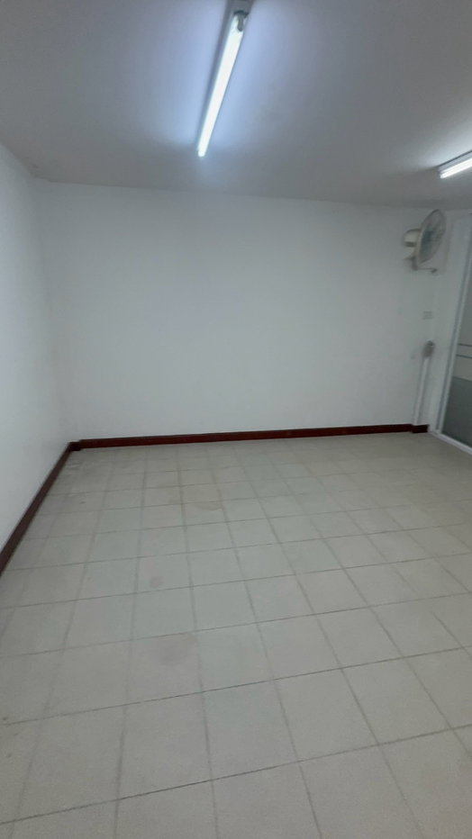 รูป โปรโมชั่นอยู่ฟรี 1 เดือน ก่อนเข้าเผื่อรีโนเวท บ้านพาณิชย์เส้นพัทยากลาง 10ห้องนอน 10ห้องน้ำ 5ชั้น - รูปที่ 39/88