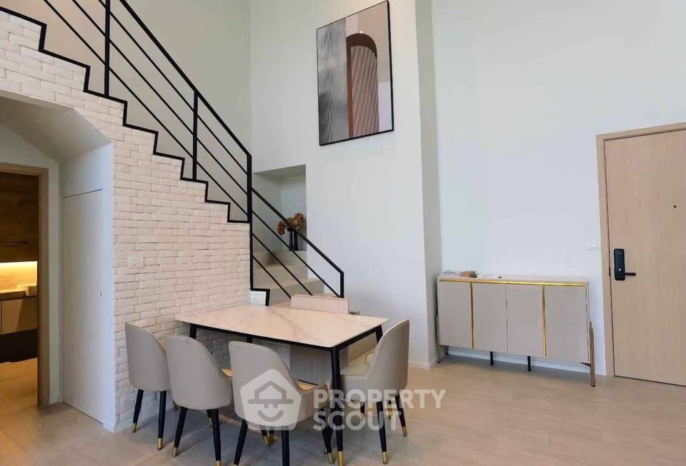 picture 2-BR Condo at The Lofts Silom near BTS Surasak (ID 3381946) - 7/12