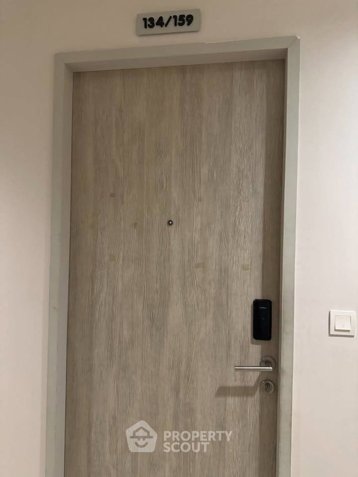 picture 2-BR Condo at Ideo Mobi Sathorn near BTS Krung Thon Buri (ID 3380942) - 6/11