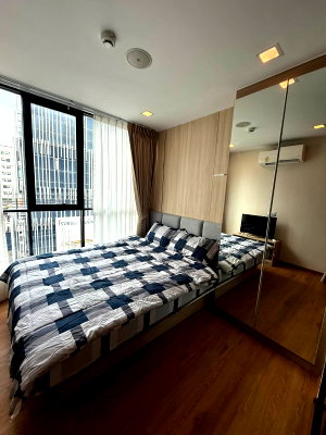 คอนโดให้เช่า : 🏡 ให้เช่า Brown Condo Huaikwang | 2 ห้องนอน ชั้น 4 ทิศตะวันออก ใกล้ MRT ห้วยขวาง 800 เมตร ✨  ค่าเช่า 17,500 บาท/เดือน