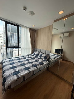 รูปภาพ 🏡 For Rent: Brown Condo Huaikwang | 2 Bedrooms, 4th Floor, East-facing, 800m from MRT Huaikwang ✨ Rent: 17,500 Baht/month.