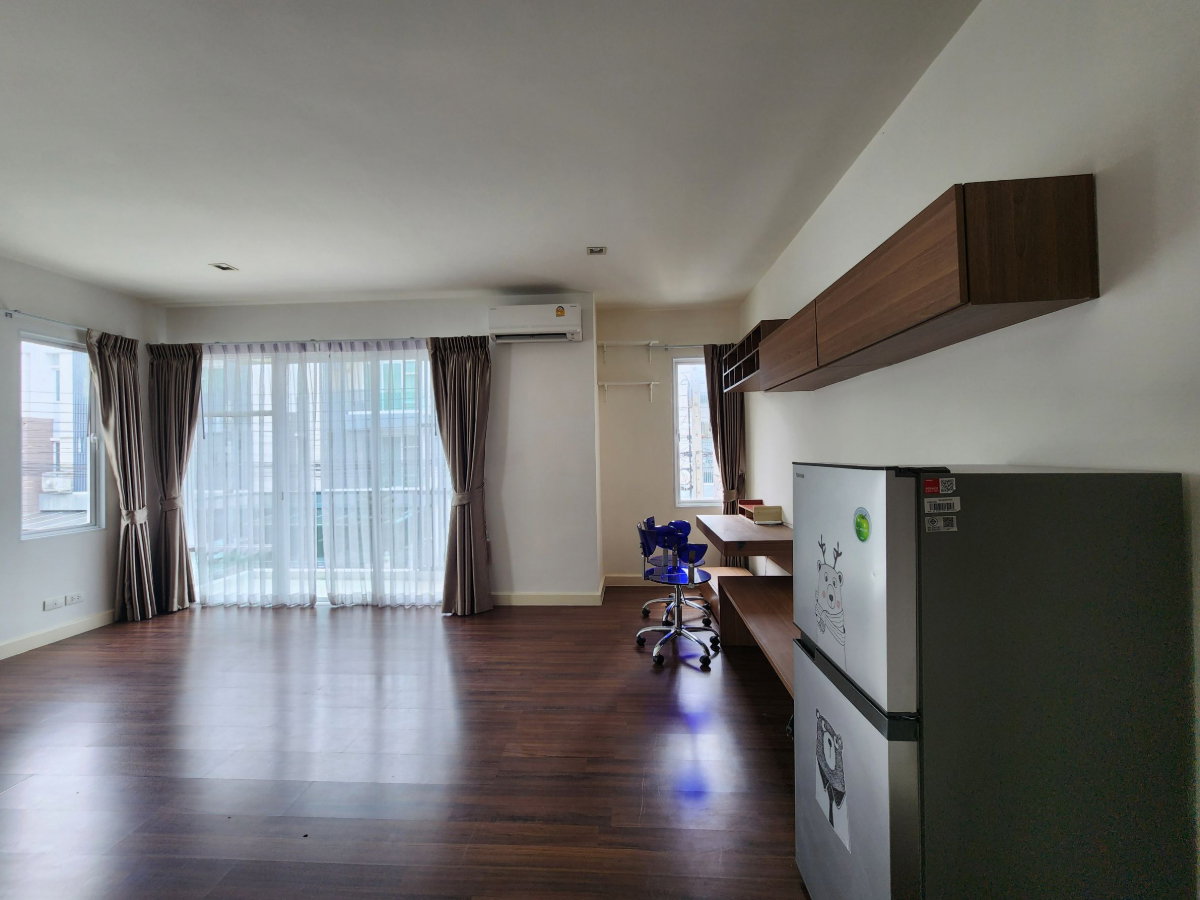 รูป ST14110 - Town Avenue Srinakarin :    Srinakarin - รูปที่ 6/13