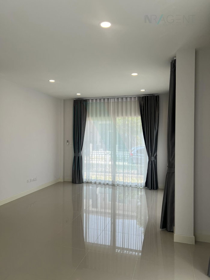 รูป ขายบ้านเดี่ยว 2 ชั้น โครงการ เซนโทร ประชาอุทิศ 90 4 ห้องนอน 3 ห้องน้ำ - รูปที่ 3/8
