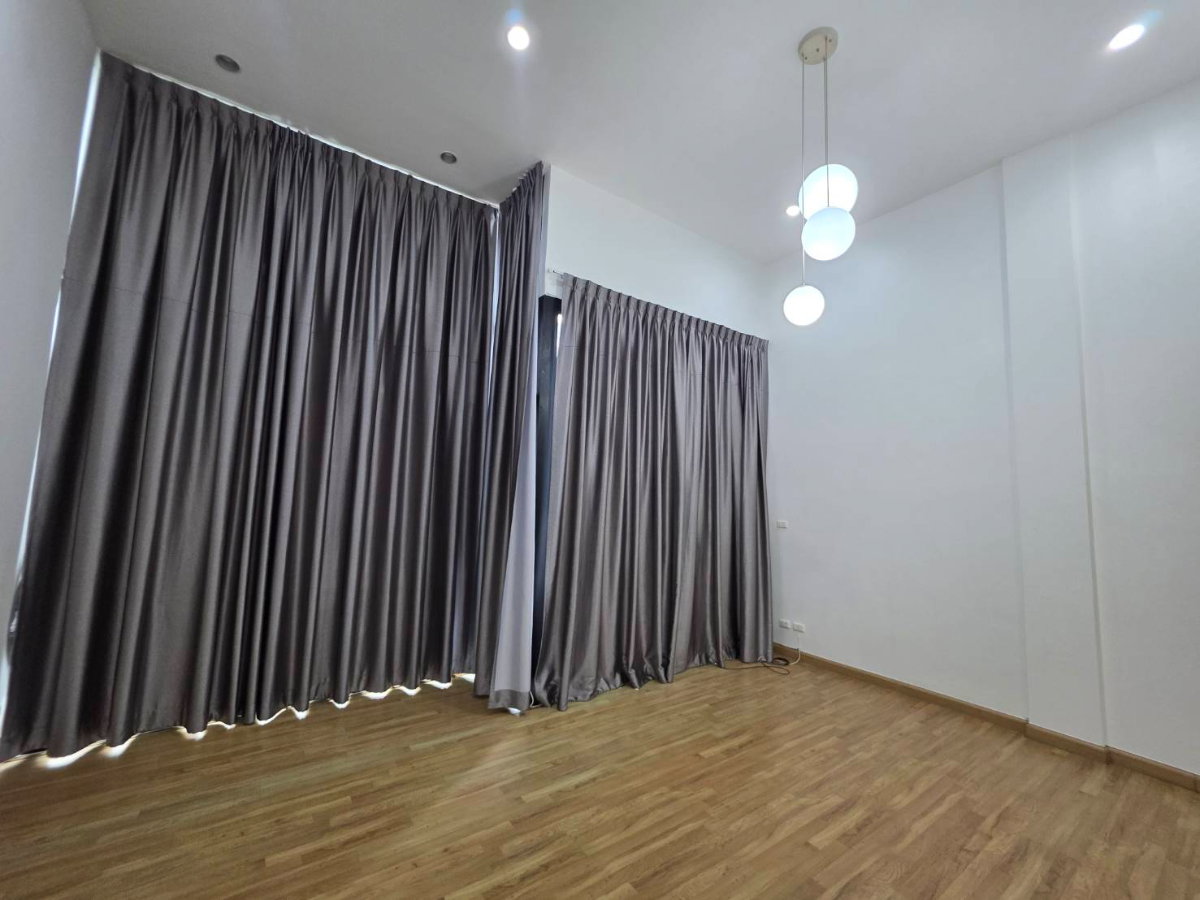 รูป ให้เช่าทาวน์โฮม หมู่บ้านเดอะ ซีนิท (Zenith Townhome) ทำเลห้วยขวาง-เหม่งจ๋าย - รูปที่ 24/48