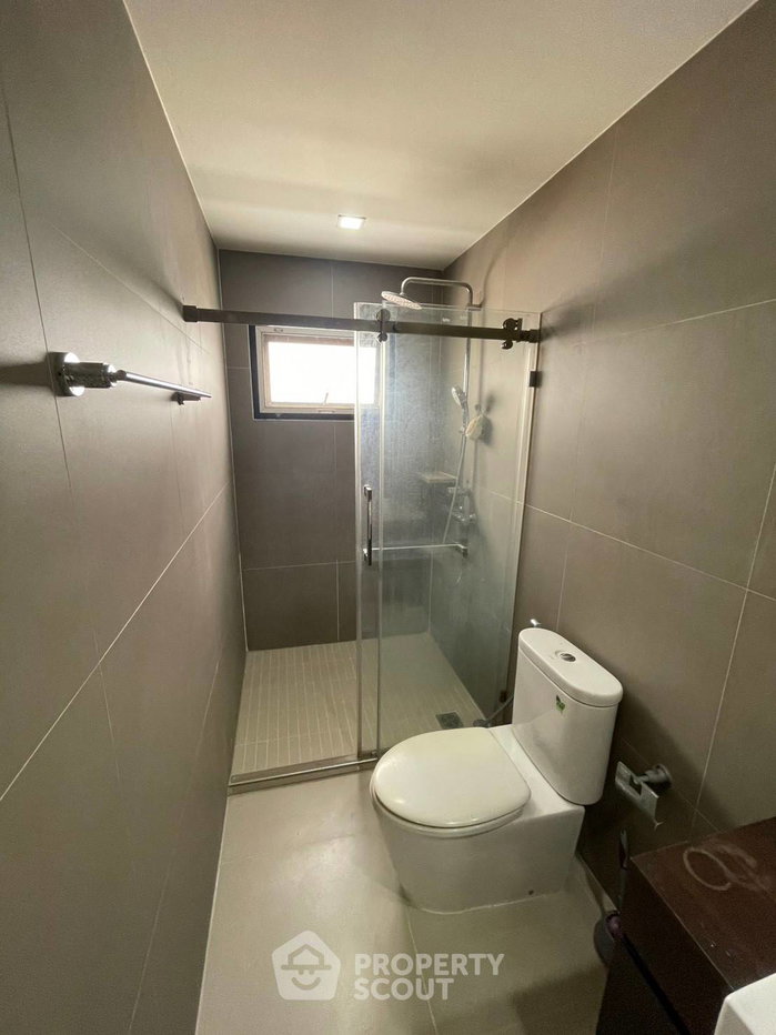 picture 3-BR Townhouse near ARL Ramkhamhaeng (ID 3385053) - 4/18