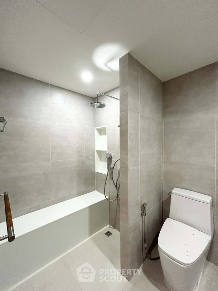 picture Spacious 2-BR 158 Sqm At Riverine Place, Nonthaburi (ID 3384590) - 35/40