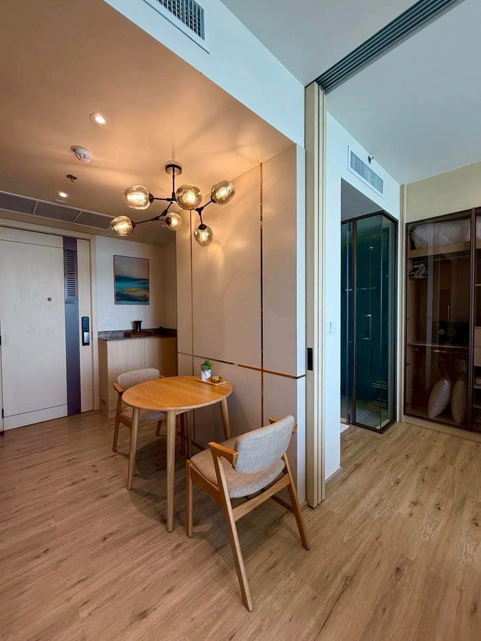 picture Luxury Beachfront Condo Arom Wongamat 39 sqm 10th Fl. Sea View For Sale - 7/11