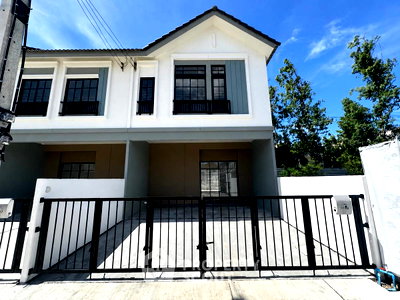 ทาวน์โฮม กรุงเทพมหานคร : ทาวน์เฮ้าส์ 3-ห้องนอน ใน มีนบุรี (ID 3381838)