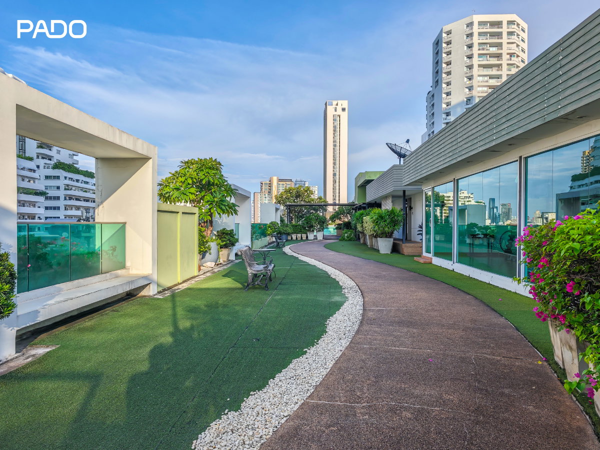 picture For Sale Beverly 33 Location Phrom Phong Area 50 sq.m.  1 Bed 1 Bath (Low-Rise) - 17/18