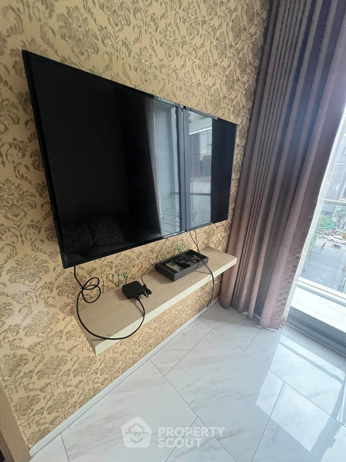 picture 2-BR Condo At Hyde Sukhumvit 11 Near BTS Nana | 58 Sqm (ID 3383469) - 3/17