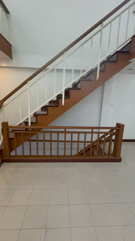 รูป โปรโมชั่นอยู่ฟรี 1 เดือน ก่อนเข้าเผื่อรีโนเวท บ้านพาณิชย์เส้นพัทยากลาง 10ห้องนอน 10ห้องน้ำ 5ชั้น - รูปที่ 37/88