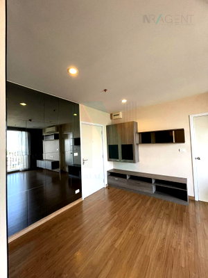 Condos for sale : For Sell Condo THE TREE INTERCHANGE Building B, Floor 16,2 bed room, Room size 75.00 sqm