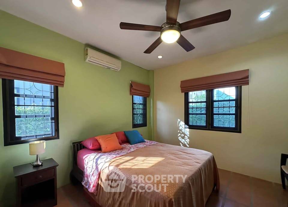 รูป บ้าน 3-ห้องนอน ที่ เขาน้อยวิลเลจ ใกล้ เมืองหัวหิน (ID 3384954) - รูปที่ 2/21