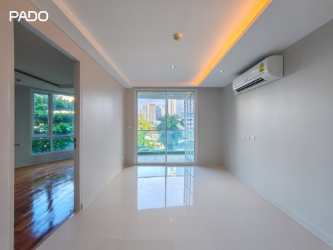 For Sale Beverly 33 Location Phrom Phong Area 50 sq.m.  1 Bed 1 Bath (Low-Rise)