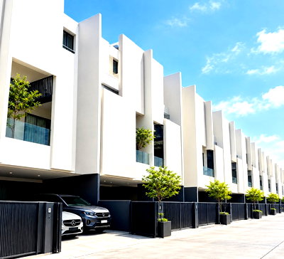 Townhouses for rent Srinakarin-Romklao Road : 			Company registratable 3bed 3-story townhome for rent Krungthep Kreetha WatLatBuaKhao Sch.600m.64,998          