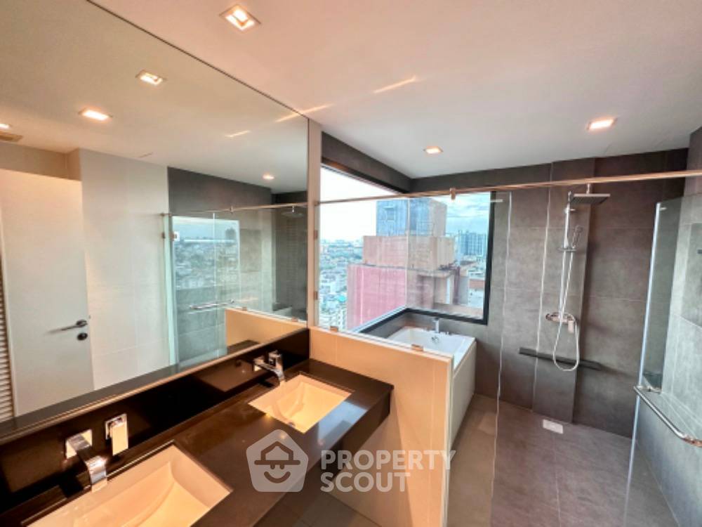 picture 2-BR Urbano Absolute, BTS Krung Thon Buri, 78 Sqm (ID 3381856) - 4/4