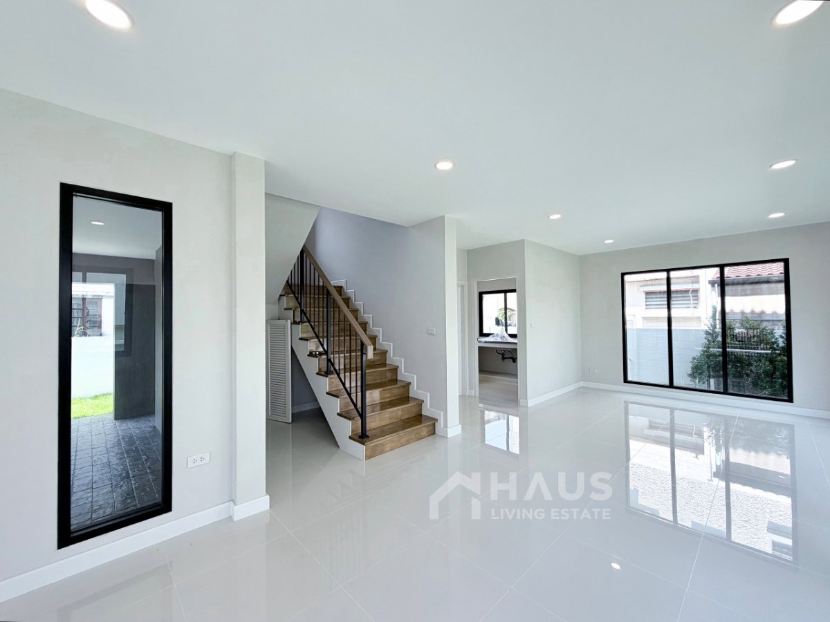 picture Chonlada Bangbuathong / 3 Bedrooms #HBBT001 - 6/22