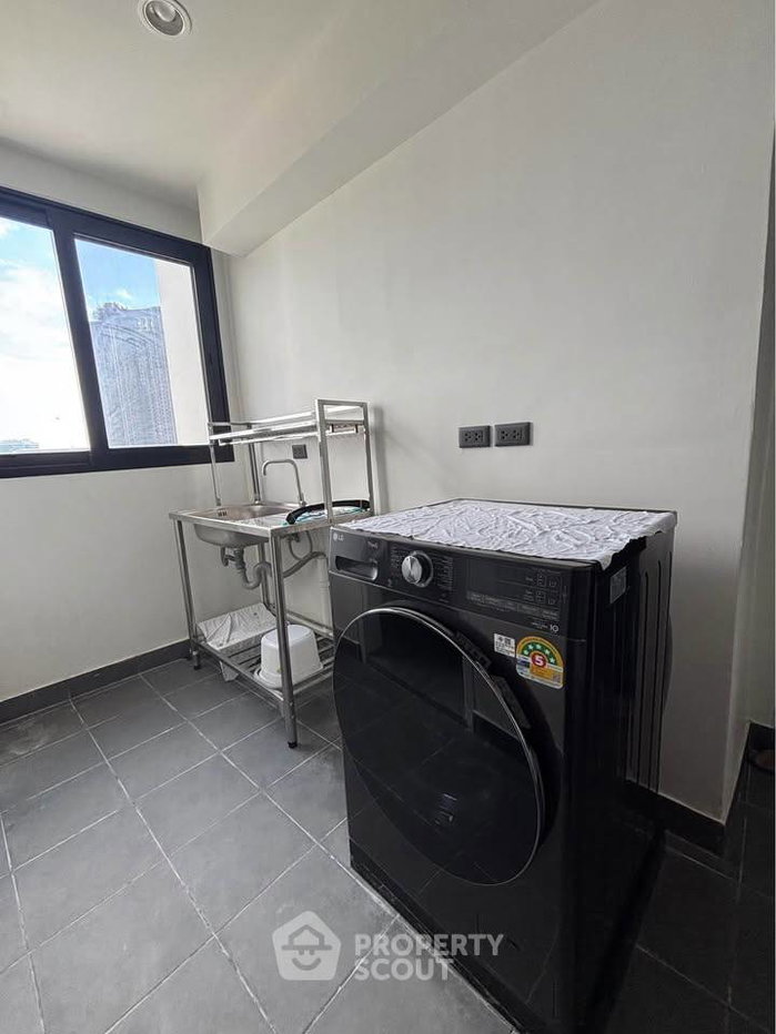 picture Pet-Friendly 3-BR President Park Condominium Near MRT Queen Sirikit (ID 3282802) - 14/14